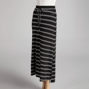 Seven7 Horizontal black skirt with white strips, M